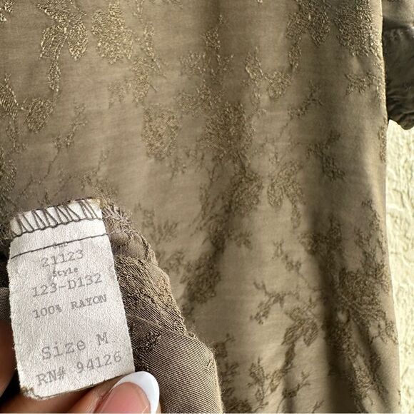 BRYN WALKER Shirt Top Womens Size Medium Embroidered Boho Pockets Lagenlook - Picture 6 of 7